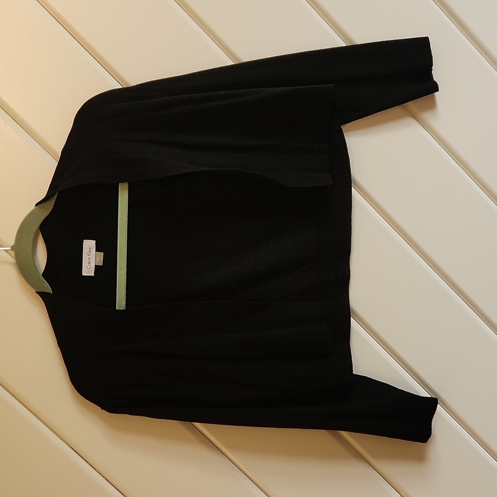 M Calvin Klein black shrug 3/4 sleeve